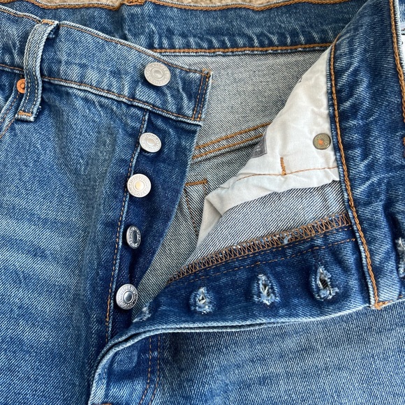 NWT Levi Stauss 501 Jeans Short Size 31 - Picture 2 of 7